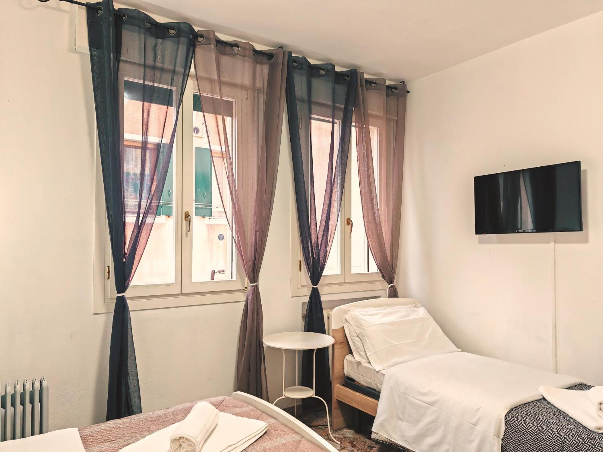 Goldmine Guest House 1 Venedig Rum bild